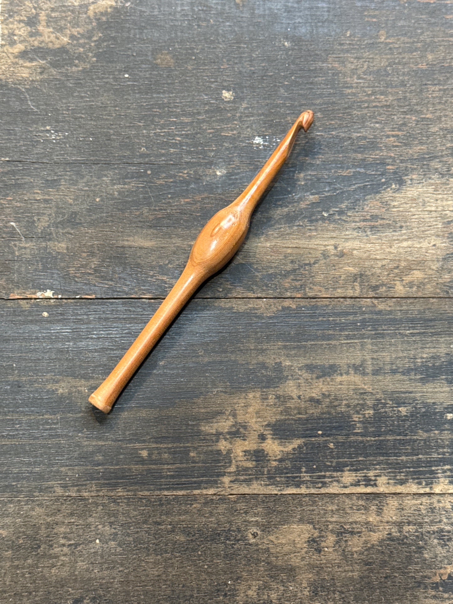 Crochet Furl Hook 6mm(J)-Red Cedar (Stabilized)