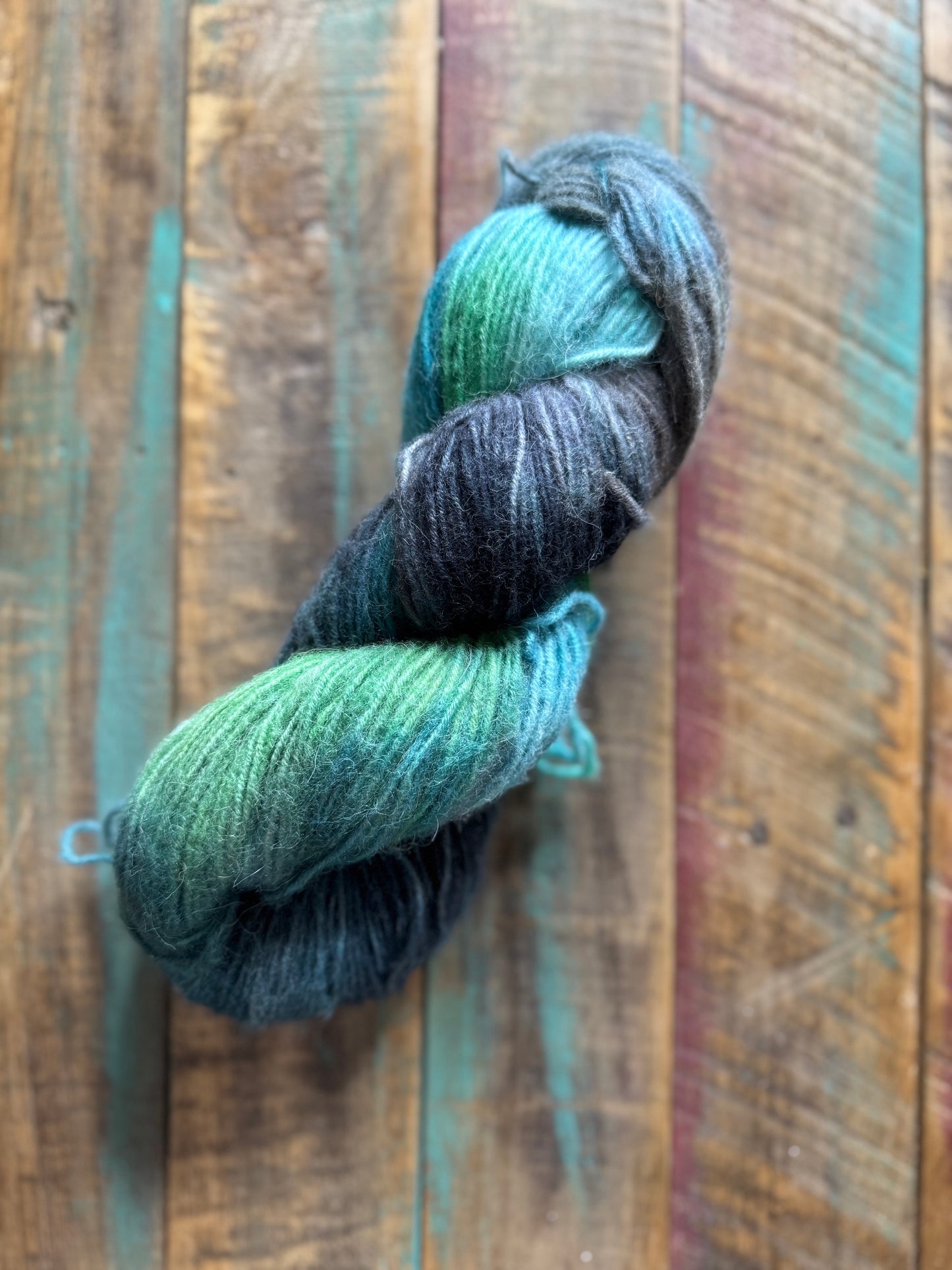 DK Huacaya Alpaca Acrylic Halo