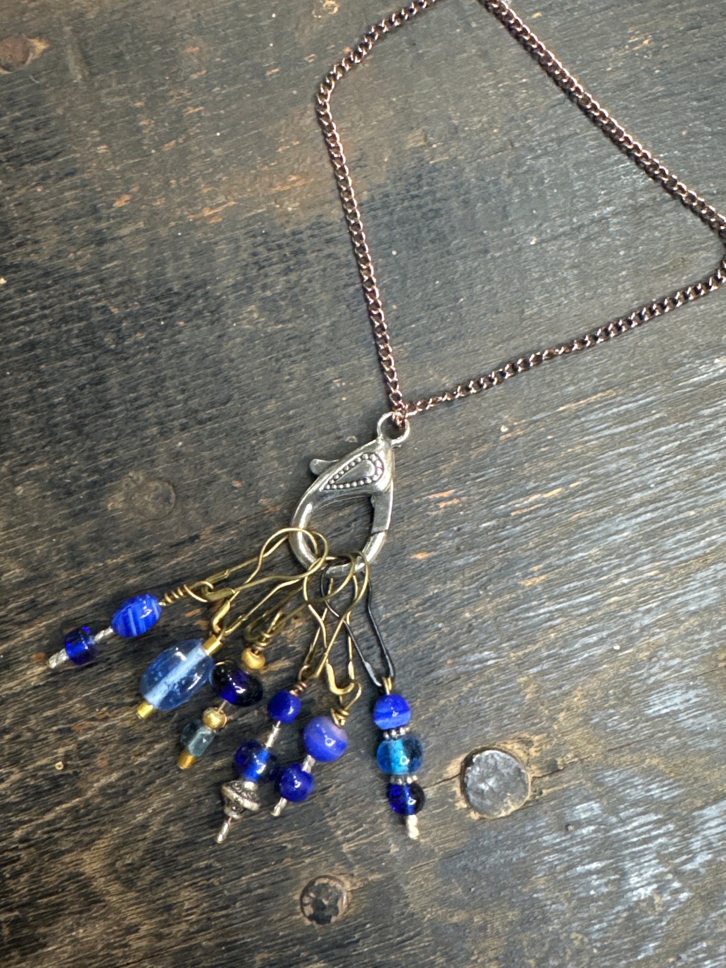 Stitch marker necklace-Blue