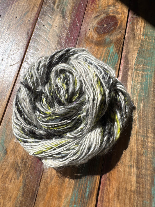 Hand Spun Single-White Black Lime