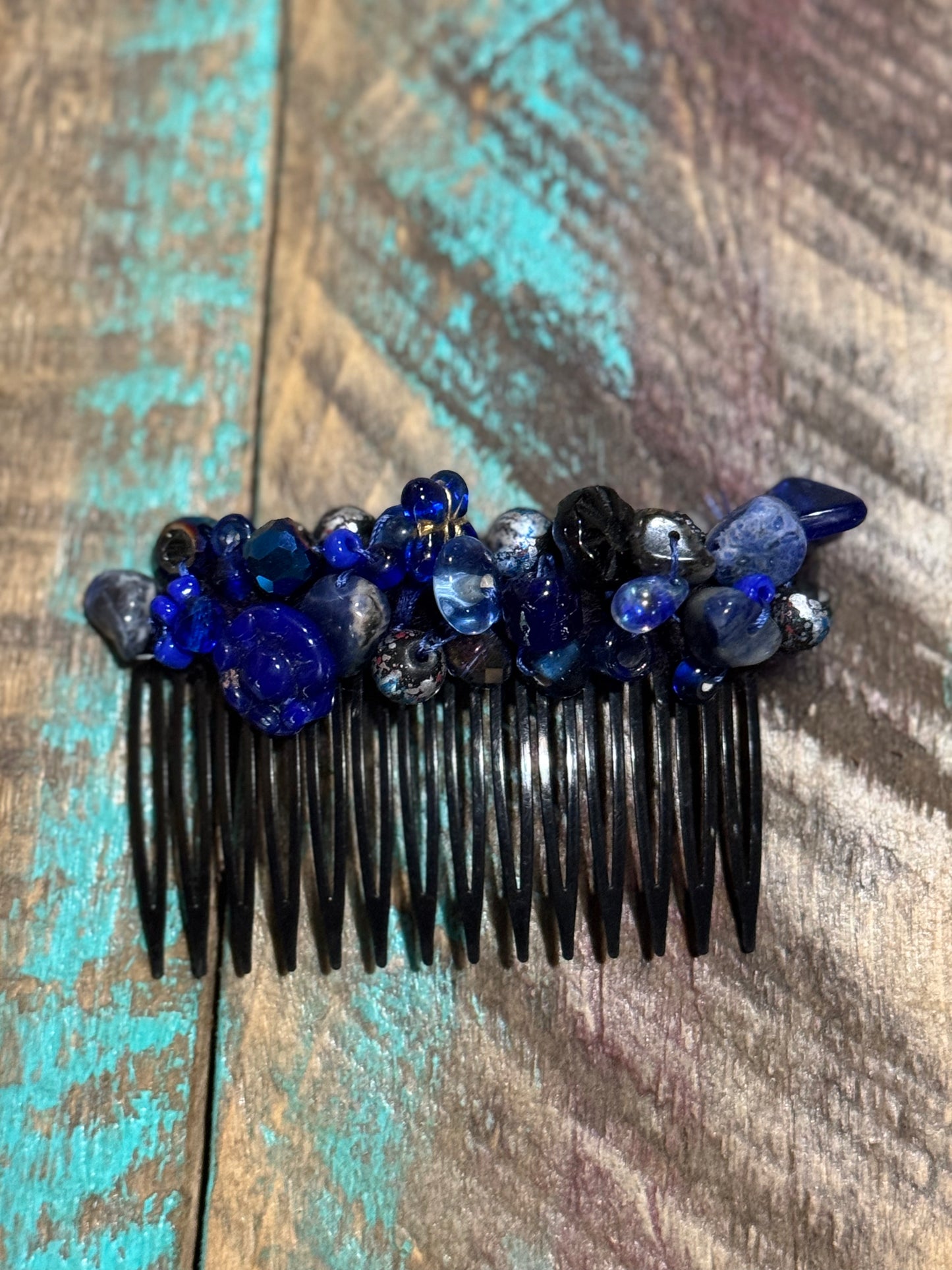 Luxe Handed beaded glass hair comb