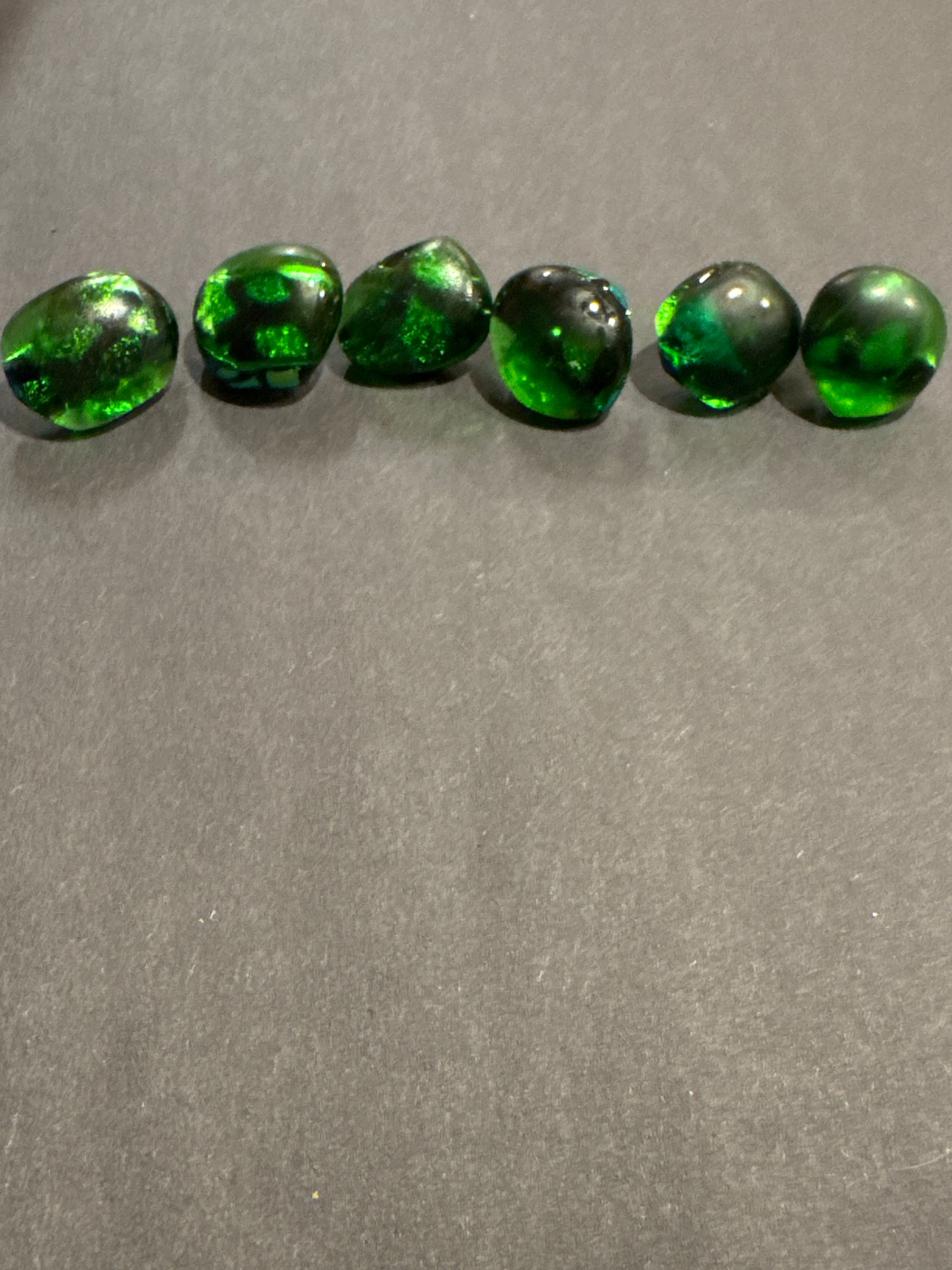 RECYCLED FUSED GLASS-MEDIUM BUTTON