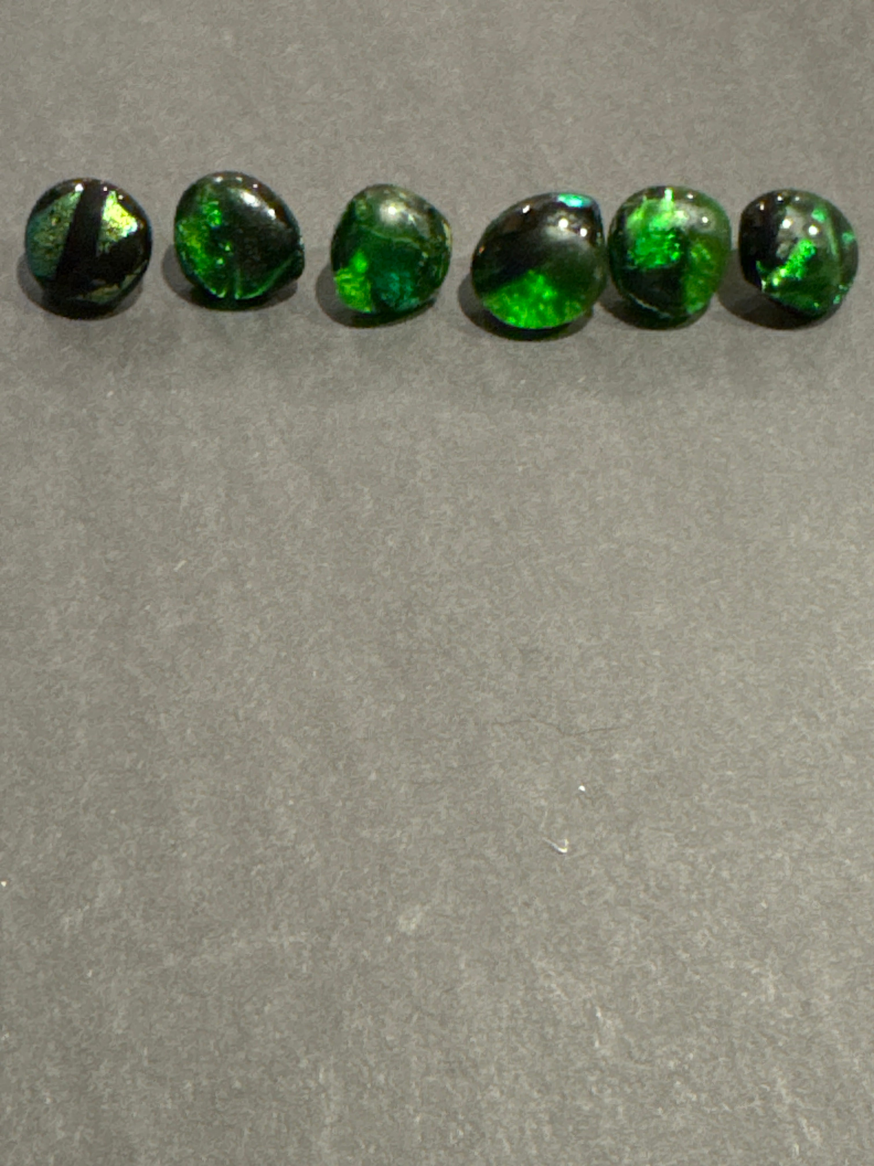 RECYCLED FUSED GLASS-MEDIUM BUTTON