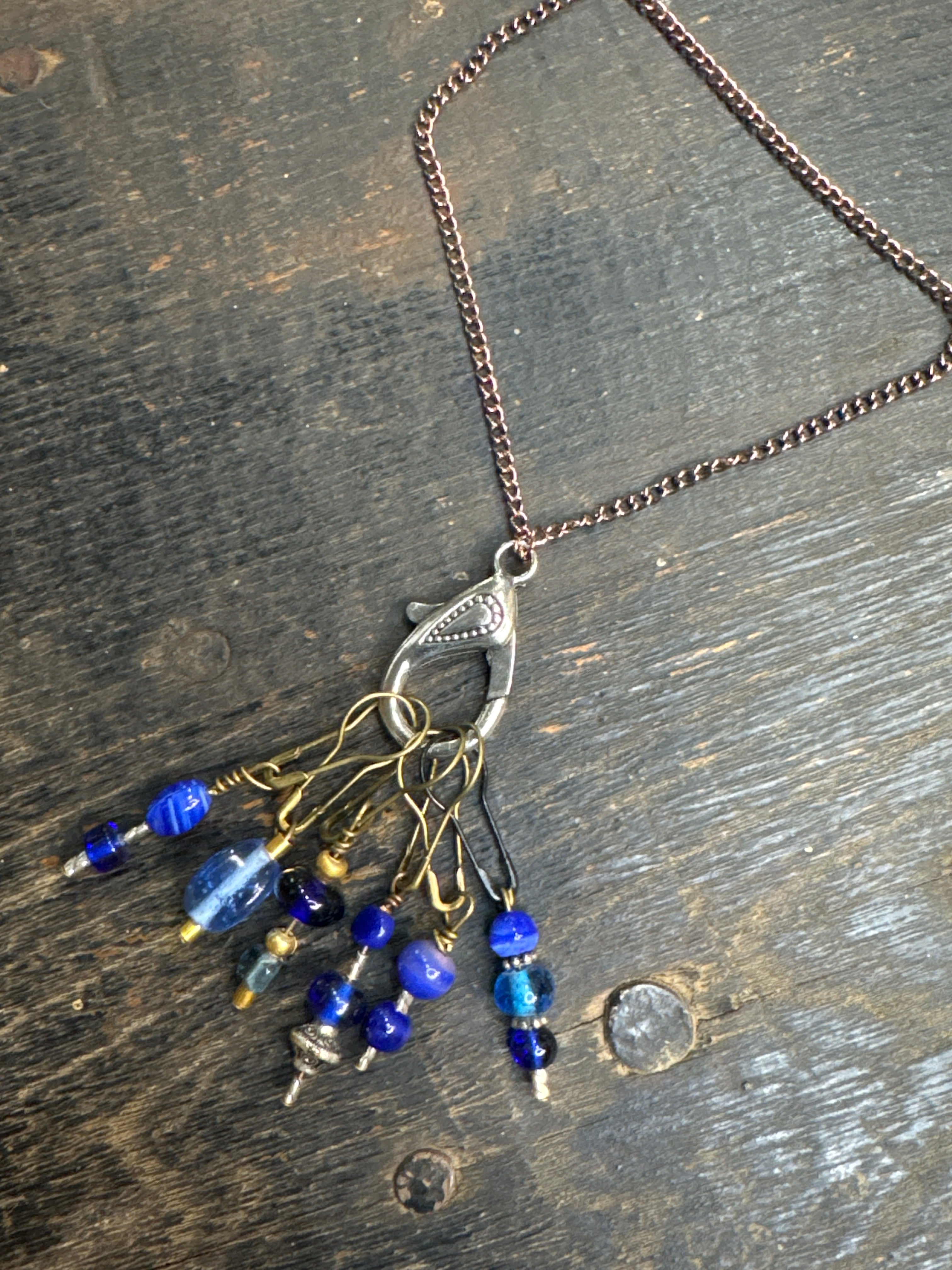 Stitch marker necklace-Blue