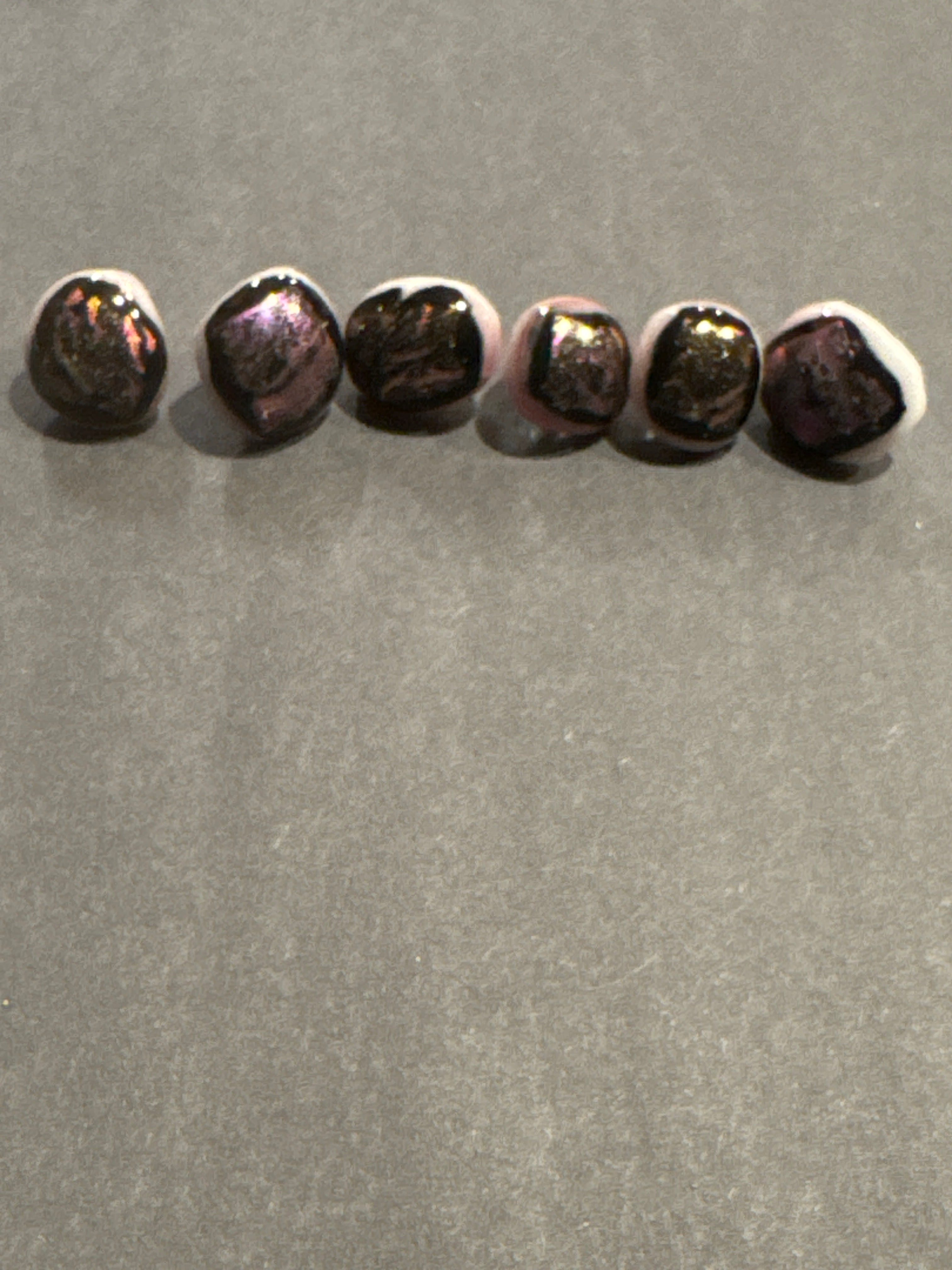 RECYCLED FUSED GLASS-MEDIUM BUTTON