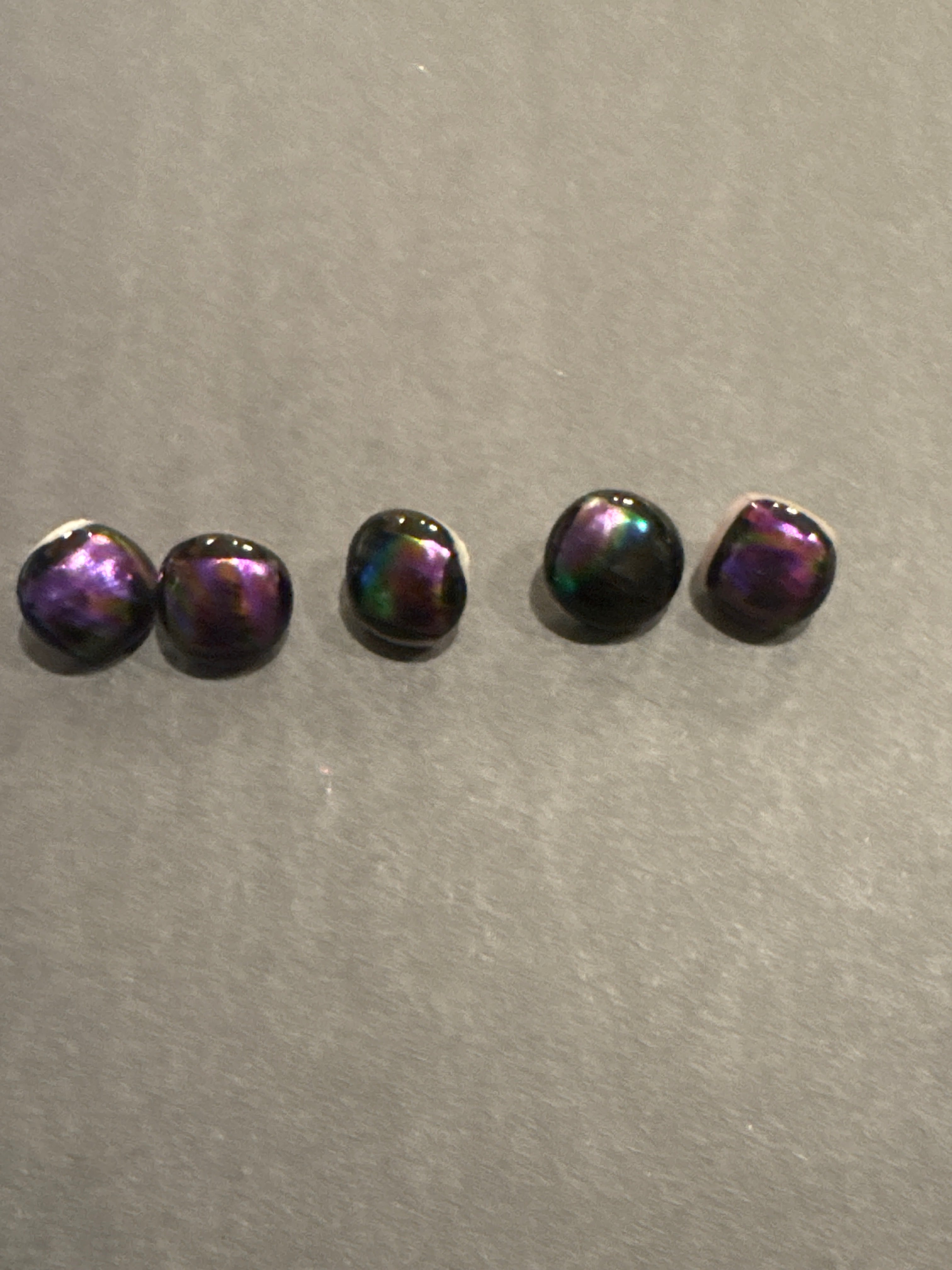 RECYCLED FUSED GLASS-MEDIUM BUTTON