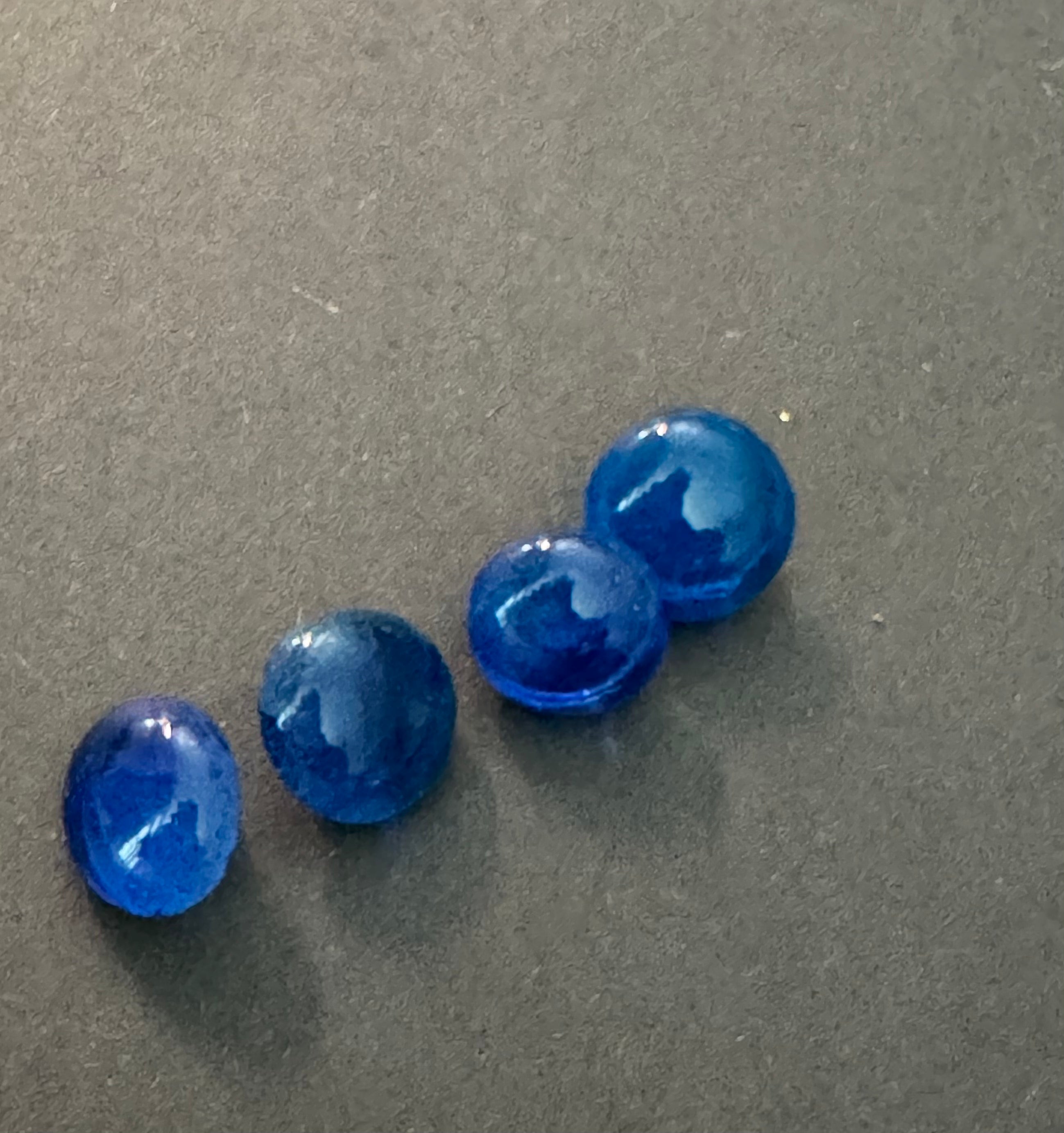 RECYCLED FUSED GLASS-MEDIUM BUTTON