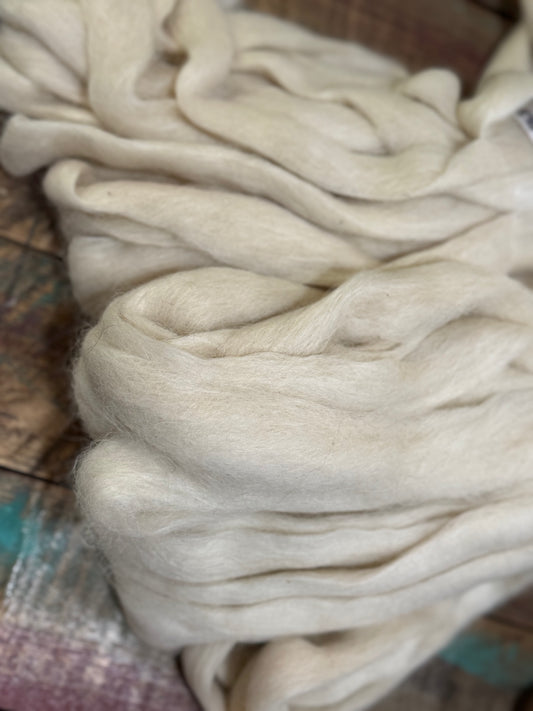 Suri Roving-White