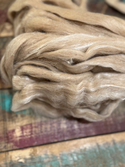 Suri Tencel Roving-Beige