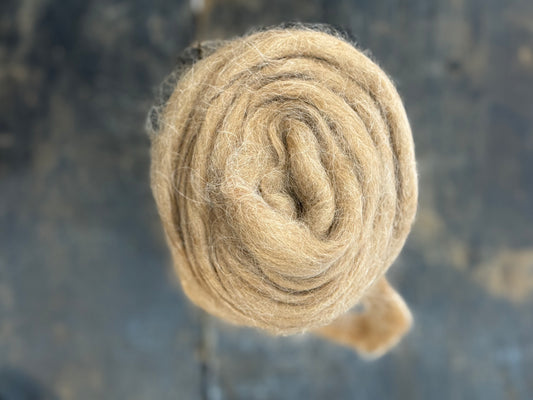 Suri Alpaca Roving-Dark Fawn Santiago